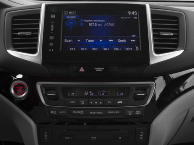 2016 Honda Pilot Touring w/Navi w/RES