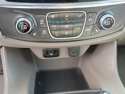 2018 Chevrolet Traverse LT Cloth