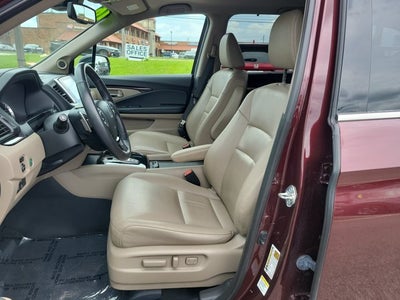 2016 Honda Pilot Touring w/Navi w/RES