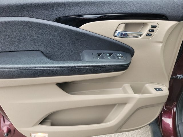 2016 Honda Pilot Touring w/Navi w/RES