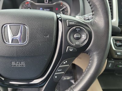 2016 Honda Pilot Touring w/Navi w/RES