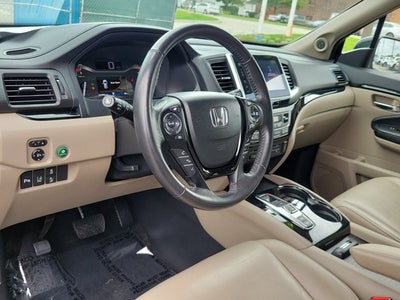 2016 Honda Pilot Touring w/Navi w/RES