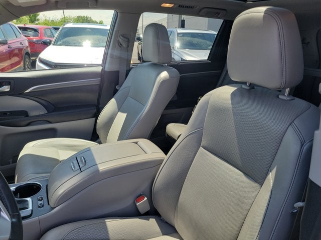 2019 Toyota Highlander Limited Platinum