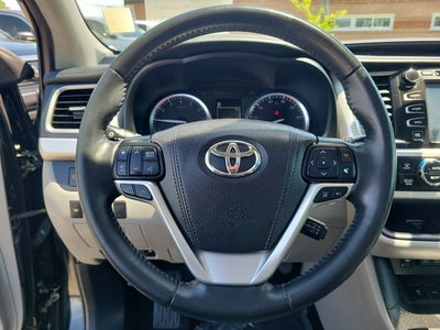 2019 Toyota Highlander Limited Platinum