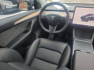 2025 Tesla Model Y Long Range