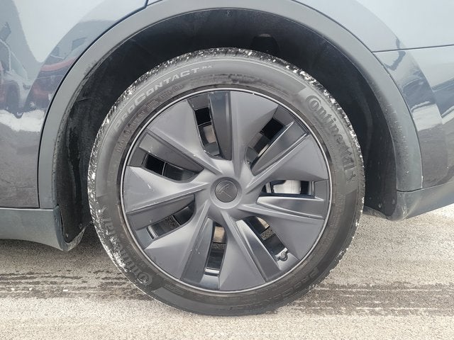 2025 Tesla Model Y Long Range