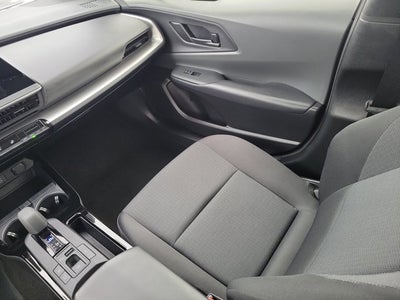 2025 Toyota Prius LE